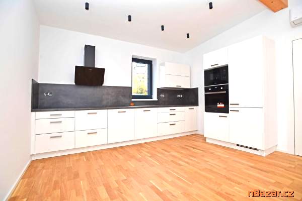 Rodinný dům 190 m², pozemek 285 m²,Praha 5-Košíře