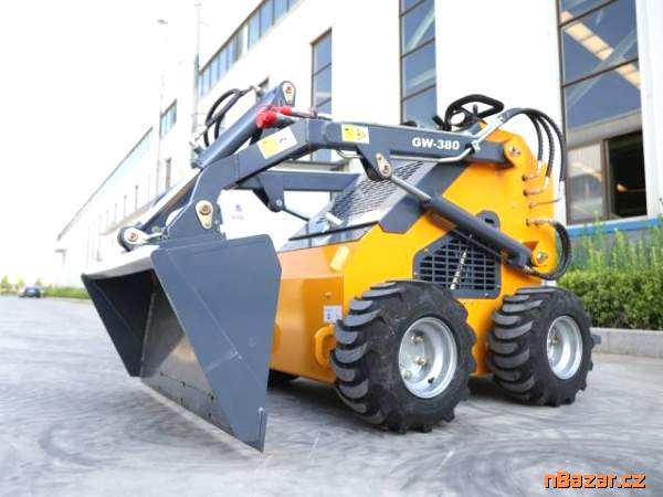 Kolový mininakladač Gorila G-380W