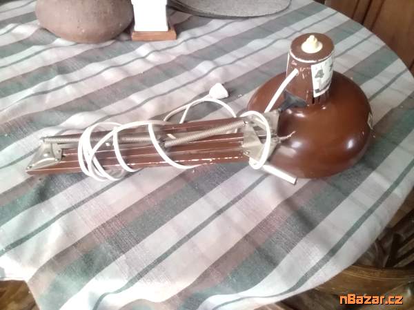 Stará, stolní lampa na stůl