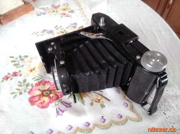Starý, měchový fotoaparát zn.Belfoca Starý, měchový fotoaparát zn.Belfoca