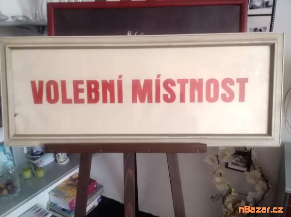 Zarámovaná a zasklená retro tabule 