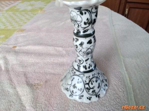 starý, porcelánový svícen starý, porcelánový svícen
