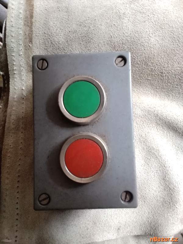 Signálka T6 S E TR2 světlo v kovové krabici